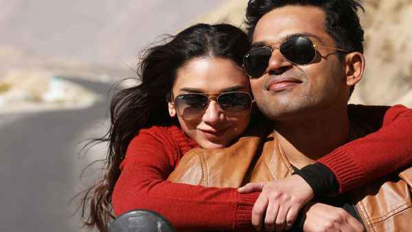 Kaatru Veliyidai Poster 1