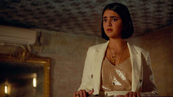 The Broken Hearts Gallery Poster 7