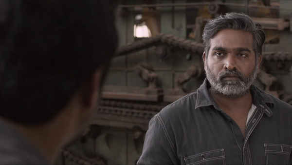 Vikram Vedha Poster 4