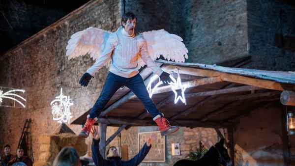 1000 Miles from Christmas Poster 3