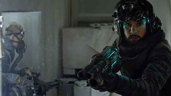 2307: Winter's Dream Poster 1