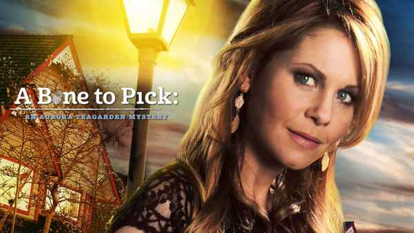 A Bone to Pick: An Aurora Teagarden Mystery Poster 3