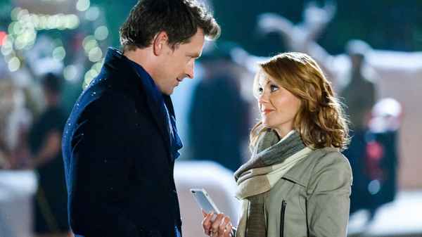 A Christmas Detour Poster 6