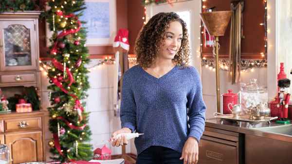 A Christmas Duet Poster 5