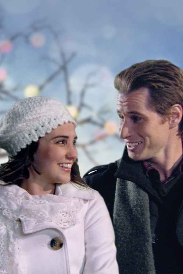 A Christmas Kiss Poster 5