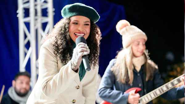 A Christmas Treasure Poster 5