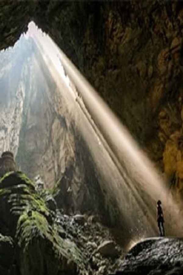 A Crack in the Mountain Poster 3