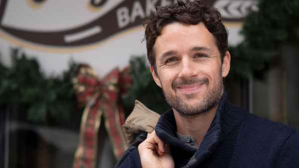 A Gingerbread Christmas Poster 4