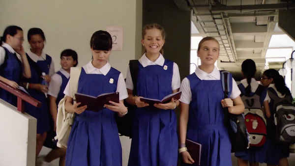 A gURLs wURLd Poster 1