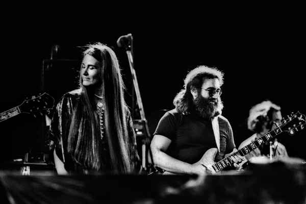 A Long Strange Trip Poster 1