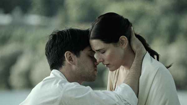 A Nightmare Wakes Poster 2