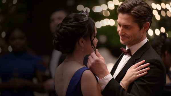 A Royal Christmas Match Poster 6