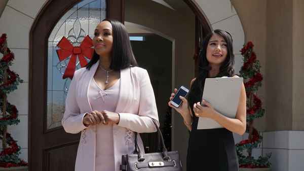 A Wedding for Christmas Poster 5