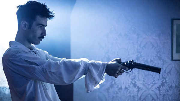 A Werewolf in England Poster 4