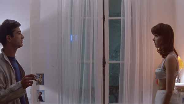 A Woman Is a Woman Poster 6