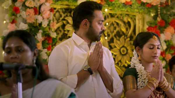 Aabhyanthara Kuttavaali Poster 6