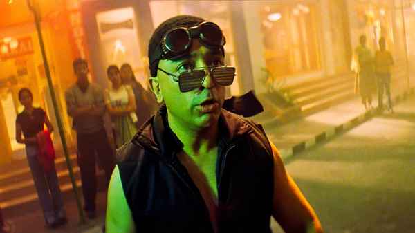 Aalavandhan Poster 1