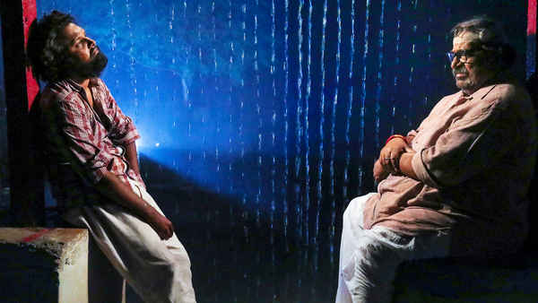 Aatagadharaa Siva Poster 1