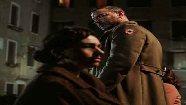 Across the River and Into the Trees Poster 1