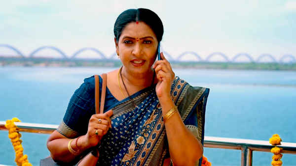 Aha Naa Pellanta Poster 5