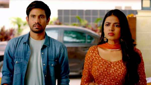 Aha Naa Pellanta Poster 3