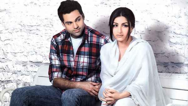 Ahista Ahista Poster 4