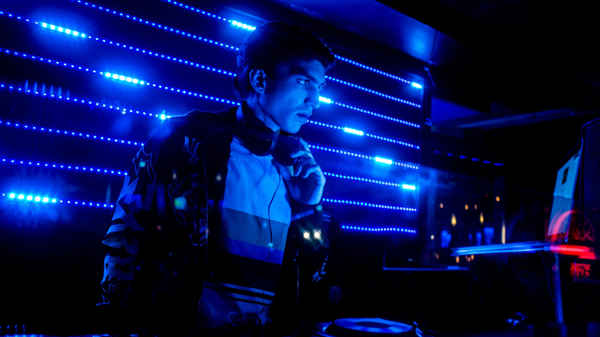 Almost Pyaar with DJ Mohabbat Poster 7