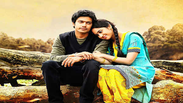 Amara Kaaviyam Poster 6