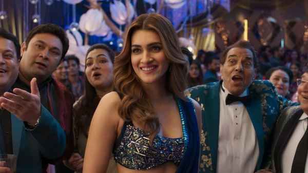 Teri Baaton Mein Aisa Uljha Jiya (तेरी बातों में ऐसा उलझा जिया) Poster 5