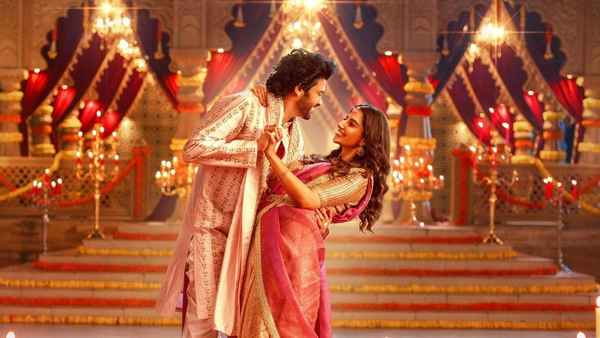 Anaganaga Oka Raju Poster 1