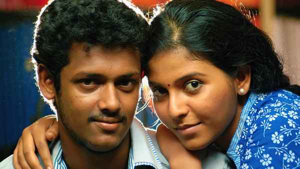 Angadi Theru Poster 2