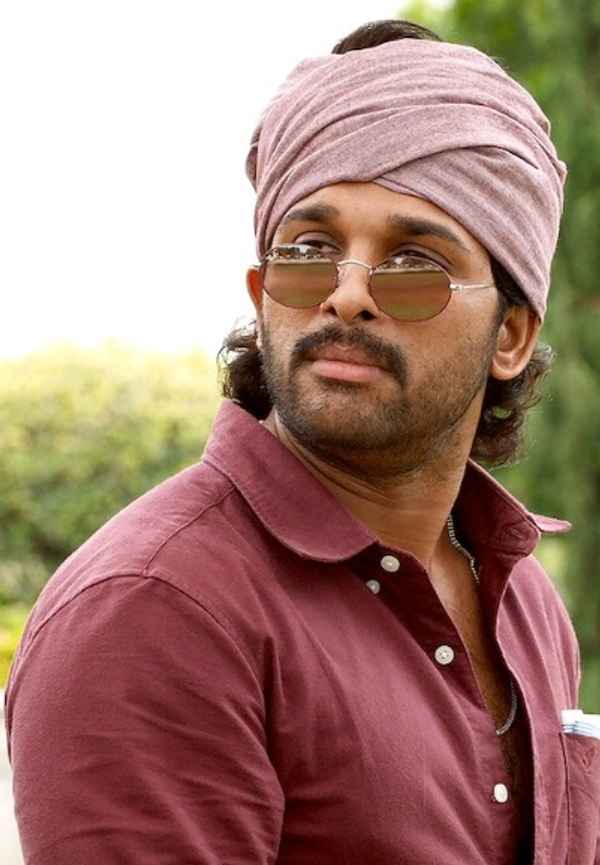 Angu Vaikuntapurathu Poster 5