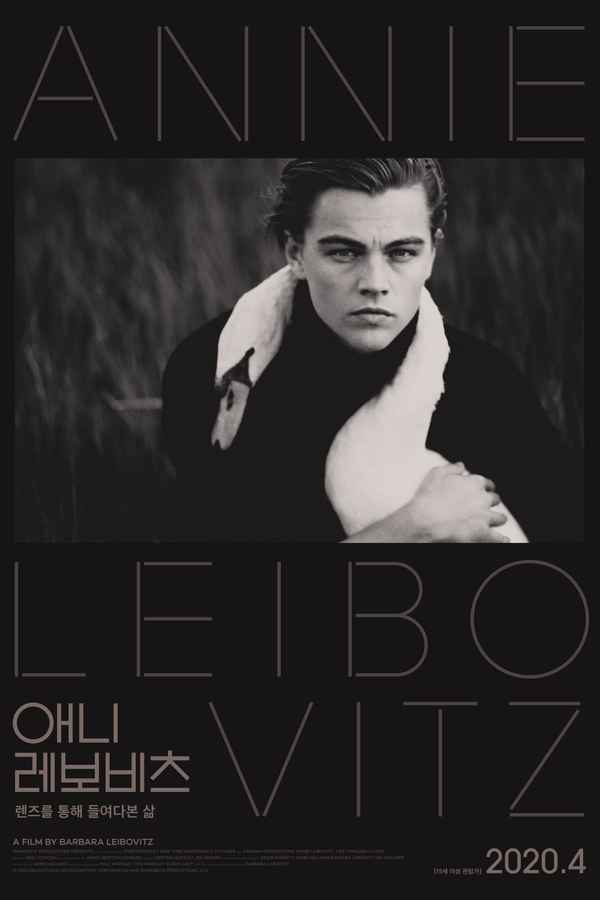 Annie Leibovitz: Life Through a Lens Poster 1