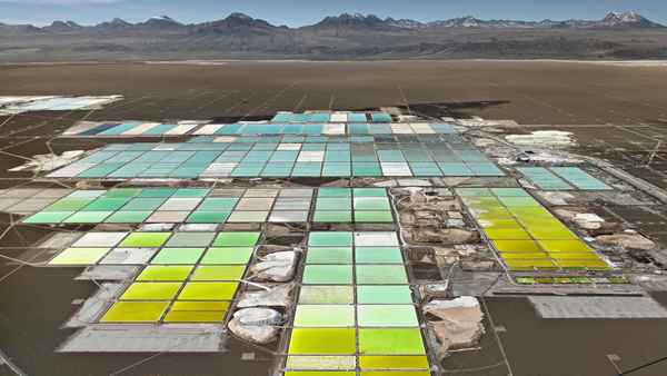 Anthropocene: The Human Epoch Poster 1