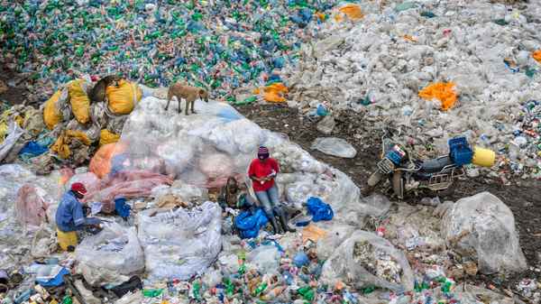 Anthropocene: The Human Epoch Poster 2