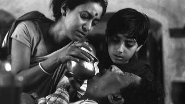 Aparajito (অপরাজিত) Poster 3