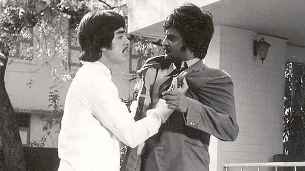 Apoorva Raagangal Poster 7