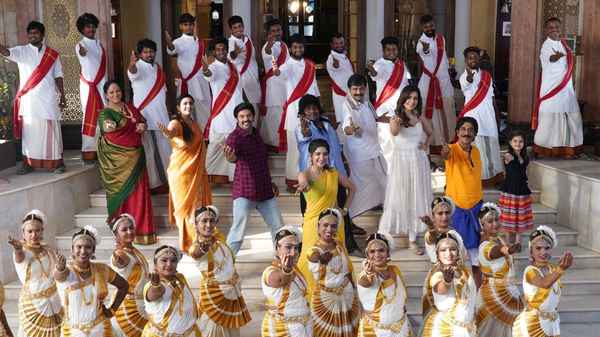 Aranmanai 3 Poster 6