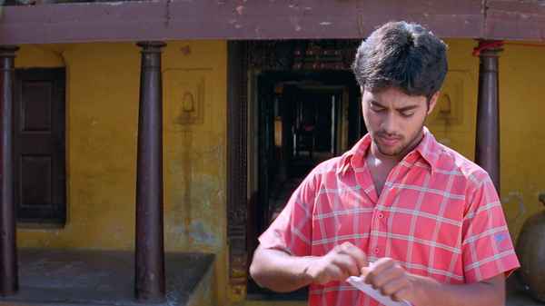 Arinthum Ariyamalum Poster 4