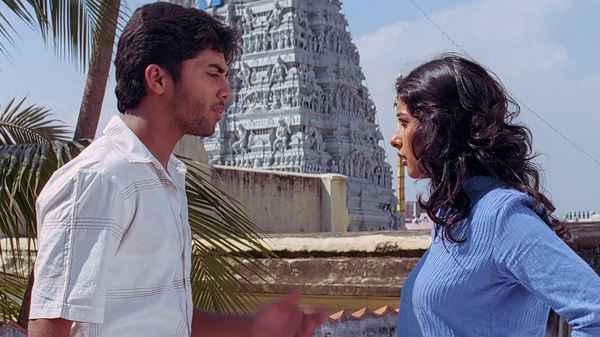 Arinthum Ariyamalum Poster 7