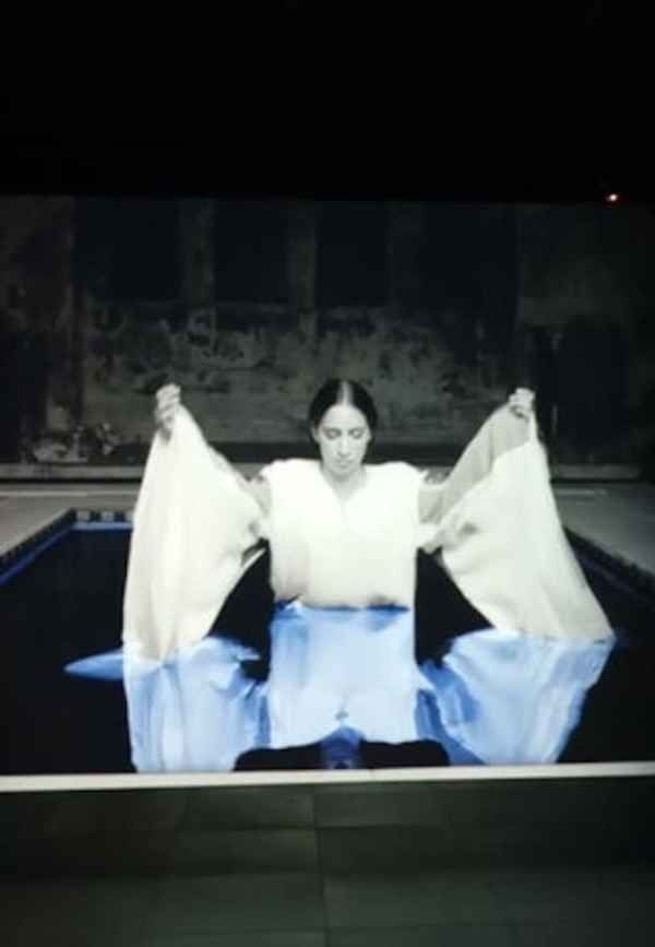 As If No Misfortune Had Occurred in the Night Poster 2