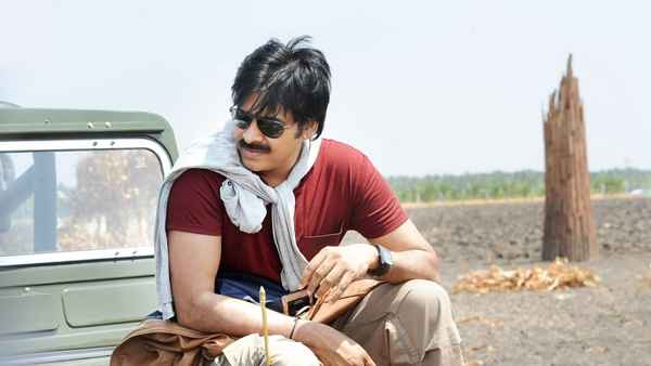 Atharintiki Daaredi Poster 5