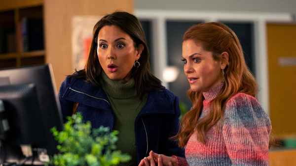 Aurora Teagarden Mysteries: How to Con A Con Poster 1