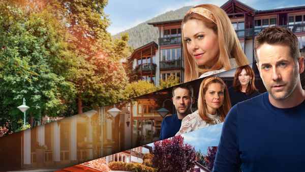 Aurora Teagarden Mysteries: Reunited and It Feels So Deadly Poster 1