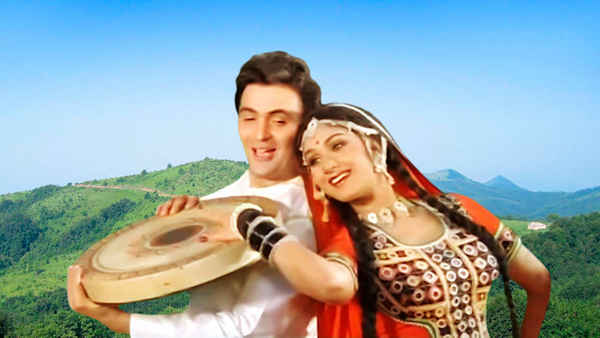 Bade Ghar Ki Beti Poster 6