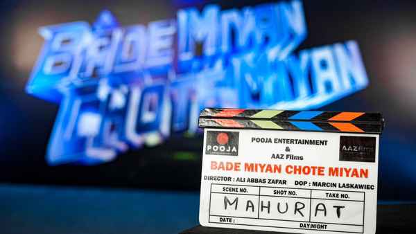 Bade Miyan Chote Miyan (बड़े  मियाँ  छोटे मियाँ) Poster 1