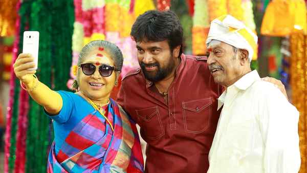 Balle Vellaiyathevaa Poster 5