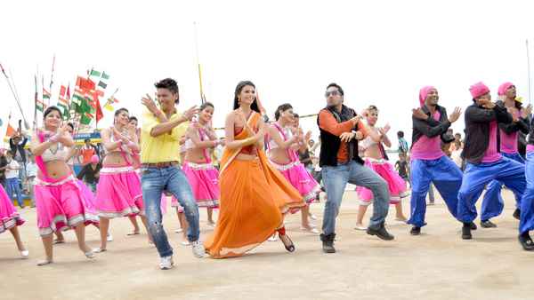 Balwinder Singh Famous Ho Gaya Poster 1