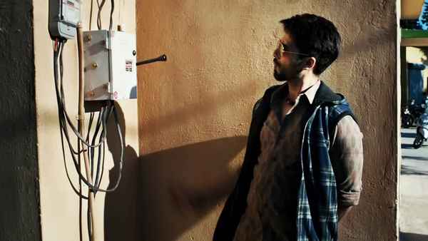 Batti Gul Meter Chalu Poster 6