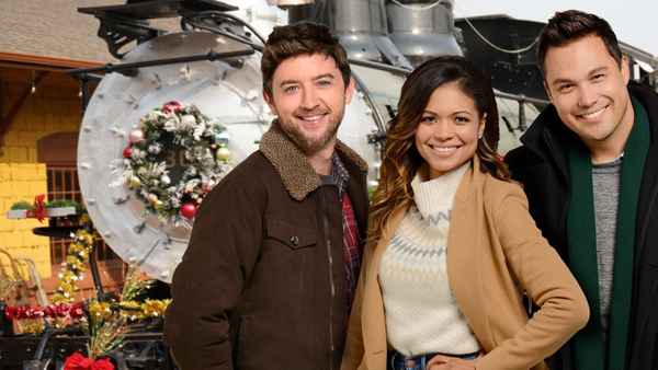 Beaus of Holly Poster 6